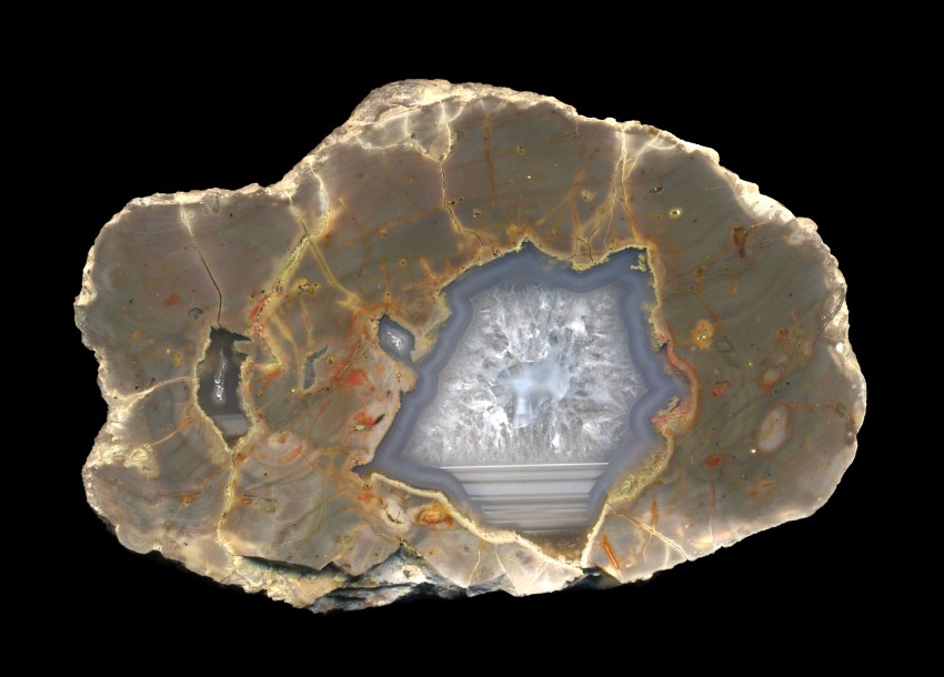 Secret Ridge Egg with a Small Core of Leveling Lines and Crystals 